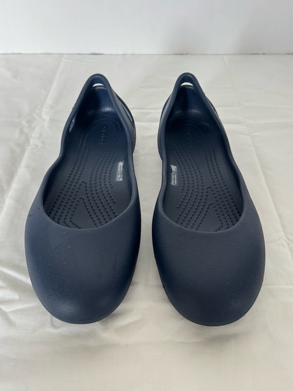 CROCS Women's Navy Slip-On Rounded Ballet Flats Size 8